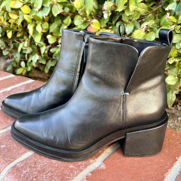 Franco Sarto Dalden Bootie Black Leather Ankle Block Heel Size 8 - Picture 1 of 7